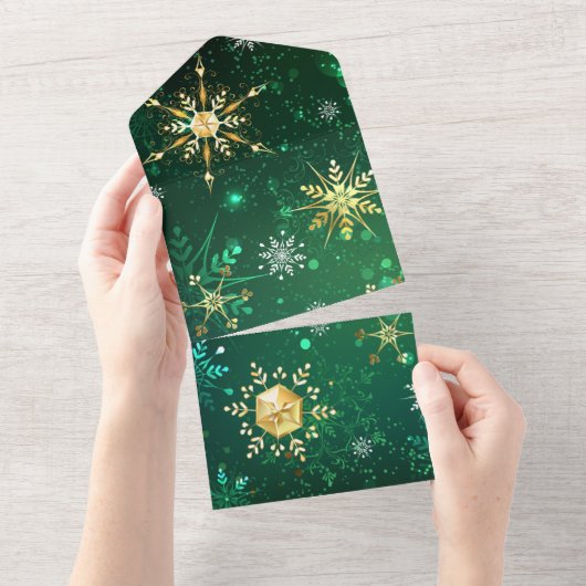 Kerstmis Gouden Sneeuwvlokken op Groene Achtergron All In One Uitnodiging (Afscheurbaar)