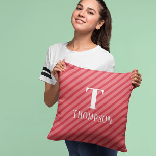 Kerstmis grillige rode strepen monogram vakantie kussen