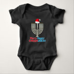Kerstmis Hanukkah Jewish Menorah Kerstmis Romper<br><div class="desc">Een grappig cadeauidee voor kerstfeest. Het beste kerstcadeau voor vrienden en familieleden. Viel het feest met je geliefden en laat ze allemaal lachen. Kerstmis Hanukkah Jewish Menorah Kerstmis</div>