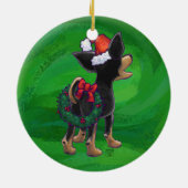Kerstmis in Chihuahua op groen Keramisch Ornament (Achterkant)