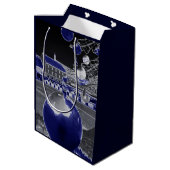 Kerstmis in het blauw medium cadeauzakje (Achterkant Gekanteld)