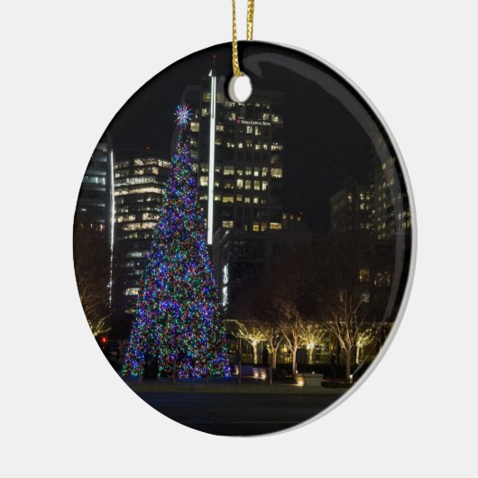 Kerstmis in het centrum van Dallas Keramisch Ornament (Links)