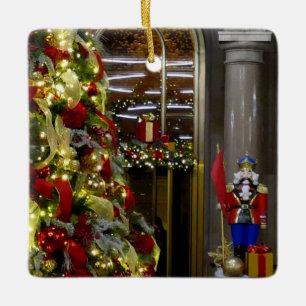 Kerstmis in het Lotte New York-paleis - Keramisch Ornament