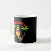 Kerstmis in juli ananas koffiemok (Voorkant links)