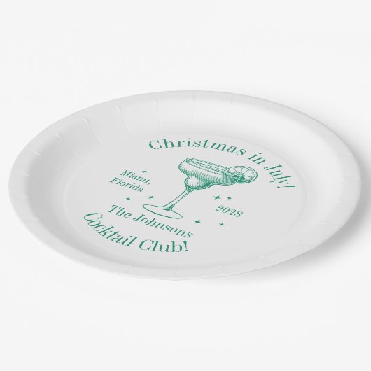 Kerstmis in juli Familienaam Cocktail Party Papieren Bordje (Gekanteld)