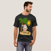 Kerstmis in juli Santa Beach Sunbathing Red Mankin T-shirt (Voorkant volledig)