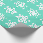 Kerstmis in Tiffanys Aqua Blue Snowflakes Cadeaupapier (Hoek)