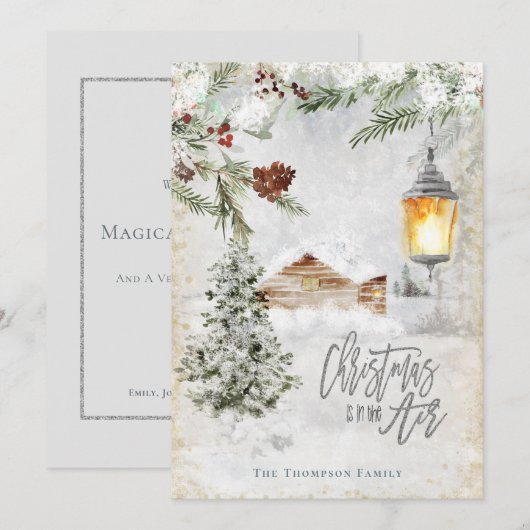 Kerstmis is in de Air Winter Forest Trees Cabin Feestdagenkaart (Voorkant / Achterkant)