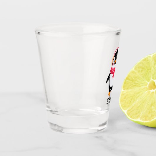 Kerstmis Jolly Pinguïn in Sjaal met Oorkappen Shot Glas (Links)