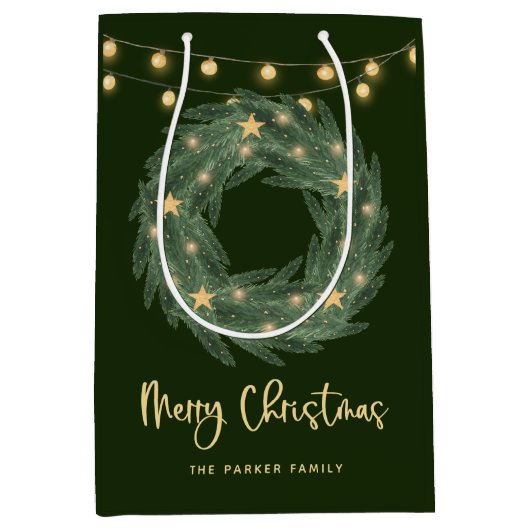 Kerstmis met Gold String Lights op groen Medium Cadeauzakje (Voorkant)