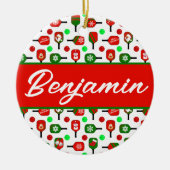 Kerstmis met Pickleball Red Green Paddles Balls X- Keramisch Ornament (Voorkant)