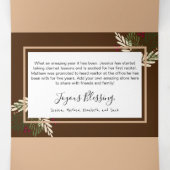 Kerstmis met takken en bessen, meerdere foto's drieluik wenskaart (Binnenkant midden)