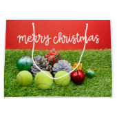 Kerstmis met tennisbal en cadeaus groot cadeauzakje (Voorkant)