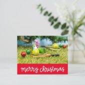 Kerstmis met tennisbal en siervoorwerpen feestdagenkaart (Staand voorkant)