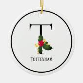 Kerstmis Monogram Letter T Persoonlijk Keramisch Ornament (Voorkant)