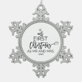 Kerstmis Onze eerste Kerstmis als Mr en Mrs. Tin Sneeuwvlok Ornament (Voorkant)