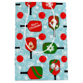 Kerstmis Pickleball Red Green Snowflakes Blue Medium Cadeauzakje (Voorkant)