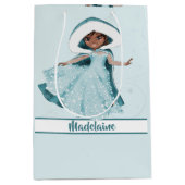 Kerstmis Prinses Donker Haar Winter Sneeuwvlokken Medium Cadeauzakje (Voorkant)