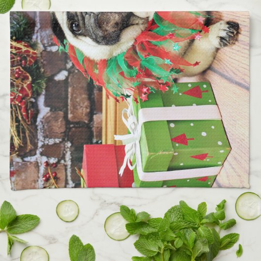 Kerstmis - Pug - Spencer Theedoek (Gevouwen)