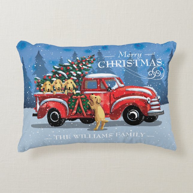 Kerstmis  Red Truck met Dogs Familienaam Accent Kussen (Voorkant)