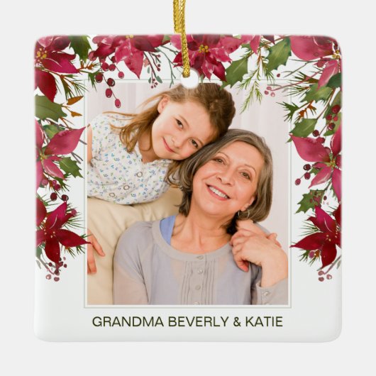 Kerstmis Rode Bloemen Poinsettia Foto Monogram Keramisch Ornament (Voorkant)