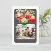 Kerstmis Rode Groene Baubles Fotosjabloon Feestdagenkaart (Staand voorkant)