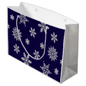 Kerstmis Snowflake Holiday Navy Blue Large Cadeautasje (Achterkant Gekanteld)