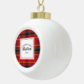 Kerstmis Tartan Plaid Familienaam Jaar Keramische Bal Ornament (Rechts)