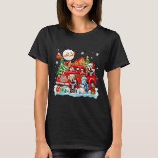 Kerstmis Twee Santa Labrador Retrievers Bij Pickup T-shirt