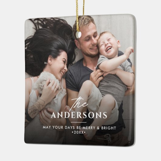 Kerstmis/Vakantie Familienaam & Bericht 2-Foto Keramisch Ornament (Links)