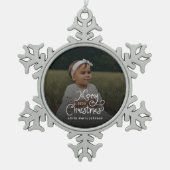 Kerstmis Whimsical Script Baby Foto Tin Sneeuwvlok Ornament (Voorkant)