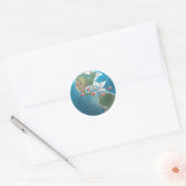 Kerstmis: Witte duif op Wereldbol Ronde Sticker (Envelop)