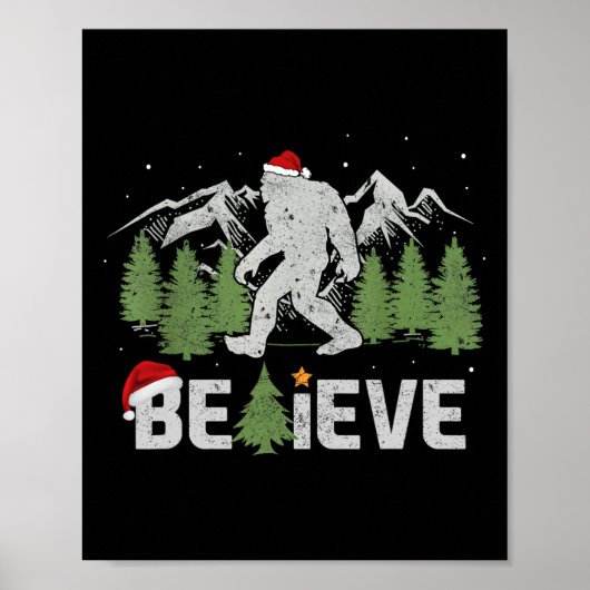 Kerstmisgeloof Bigfoot Funny Xmas Tree voor Mannen Poster (Voorkant)