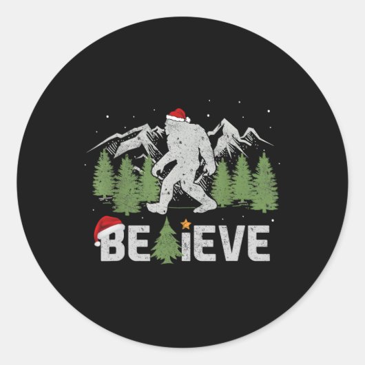 Kerstmisgeloof Bigfoot Funny Xmas Tree voor Mannen Ronde Sticker (Voorkant)