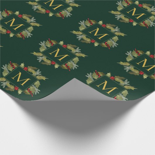 Kerstmonogram Holly Wreath Cadeaupapier (Hoek)