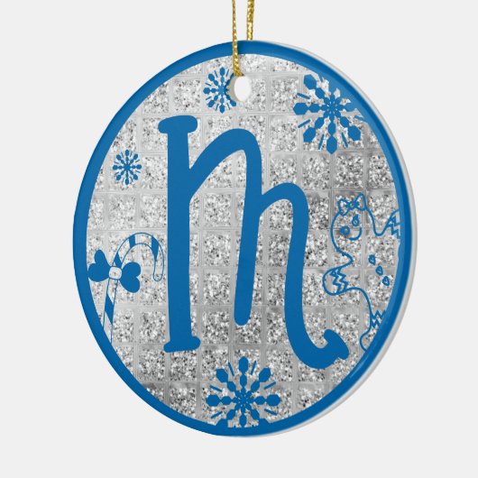 Kerstmonogram Letter M Blue Silver Glitter Keramisch Ornament (Links)