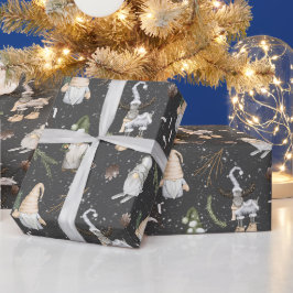 Kerstmossen en kabouters cadeaupapier