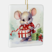 Kerstmuis met cadeau keramisch ornament (Rechts)