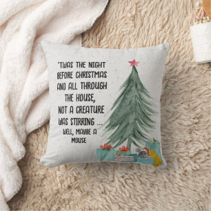 Kerstmuis met cadeautjes kussen