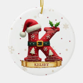 Kerstmuts Rood Kerst Letter K Naam Keramisch Ornament (Voorkant)