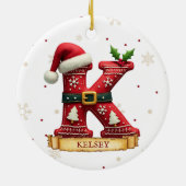 Kerstmuts Rood Kerst Letter K Naam Keramisch Ornament (Achterkant)
