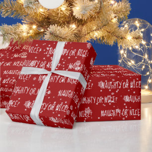 kerstNAUGHTY- OF NICE-tekst en sneeuwvlokken Cadeaupapier