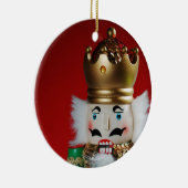 Kerstnootmuskaat, ronde versiering keramisch ornament (Rechts)