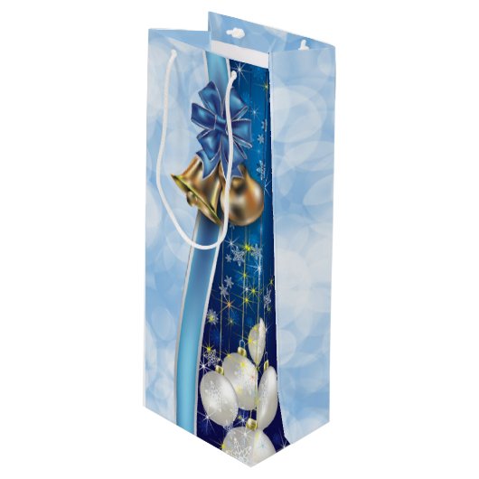 Kerstornamenten, sneeuwvlokken en bokeh wijn cadeautas (Voorkant Gekanteld)