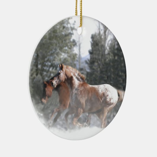 Kerstpaarden in de sneeuw keramisch ornament (Rechts)