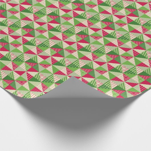 kerstpatchwork-rood-groen patroon cadeaupapier (Hoek)