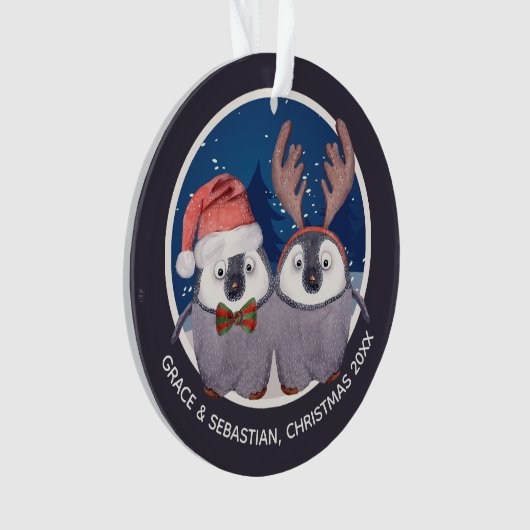 kerstpinguïn Couple Cute Santa en Reindester Ornament (voorkant)