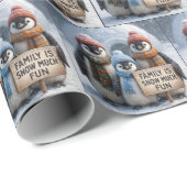 Kerstpinguïn familie in sneeuwvlokken cadeaupapier (Rol Hoek)