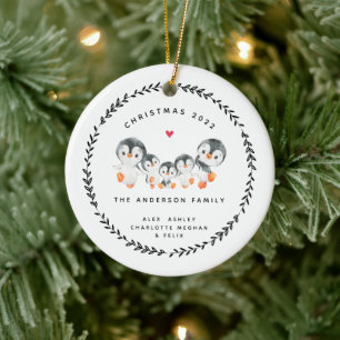 Kerstpinguïnfamilie van vijf keramische ornament