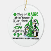 Kerstpinguïns Traumatic Brain Injury TBI Keramisch Ornament (Links)